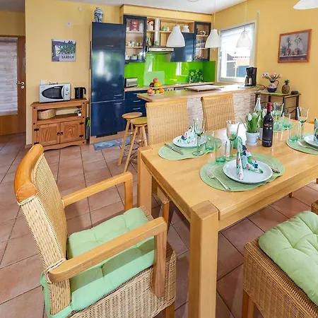 Holiday home Am Bodensee Mit Garten Und Terrasse By Interhome Radolfzell am Bodensee