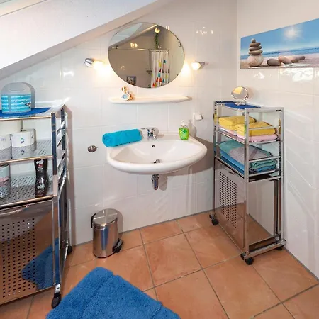 Дом отдыха Am Bodensee Mit Garten Und Terrasse By Interhome Радольфцелль (Бодензее)